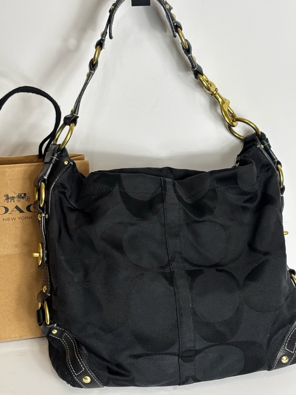 Coach Vintage Hobo Shoulder Bag in Black Canvas with Leather Straps - Picture 5 of 9